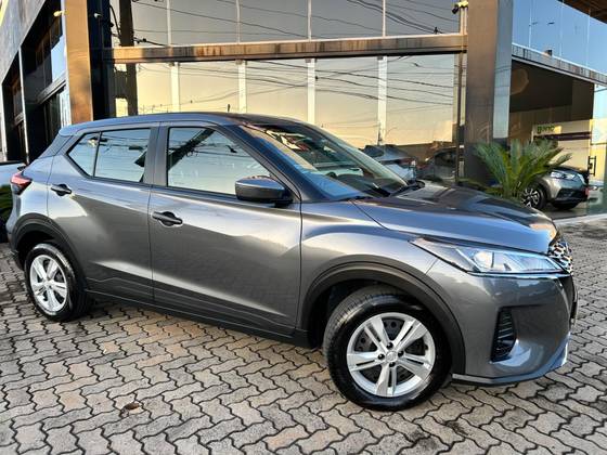 NISSAN KICKS PLAY 1.6 16V FLEXSTART ACTIVE PLUS XTRONIC NISSAN KICKS PLAY 1.6 16V FLEXSTART ACTIVE PLUS XTRONIC